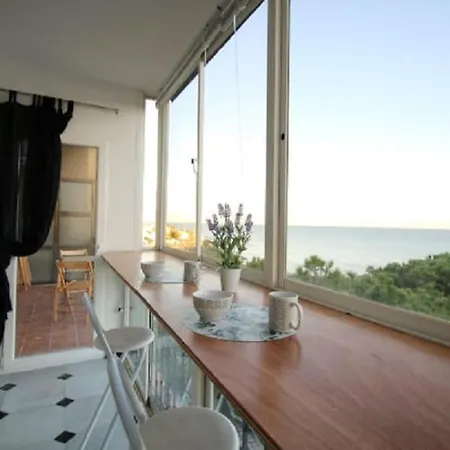 דירה Mansion Alhamar Beachfront *