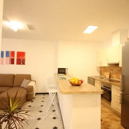 Mansion Alhamar Beachfront Apartment Sitio de Calahonda