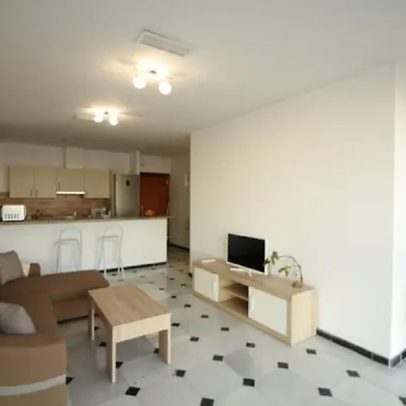 Mansion Alhamar Beachfront Apartment *