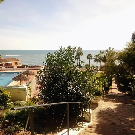 Mansion Alhamar Beachfront Apartment