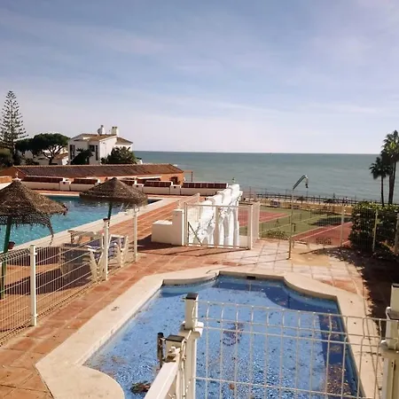 Mansion Alhamar Beachfront
