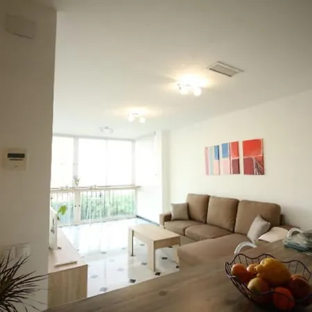 Apartment Mansion Alhamar Beachfront *