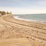 Mansion Alhamar Beachfront Apartment