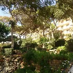 Mansion Alhamar Beachfront